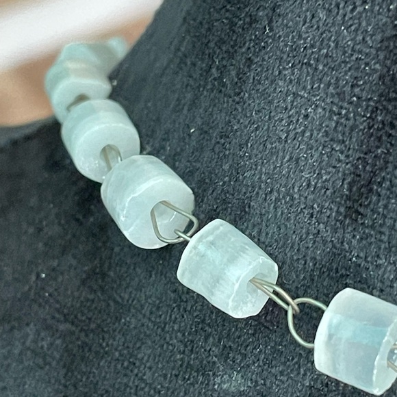 Vintage Etched White Agate Stone Pendant Necklace Carved - Picture 6 of 6